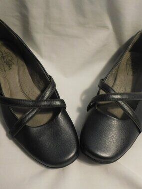 Womens Life Strides casual shoes  Sz 8.5 indark grey